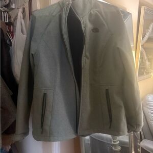 The North Face Women's Performance Jacket in green